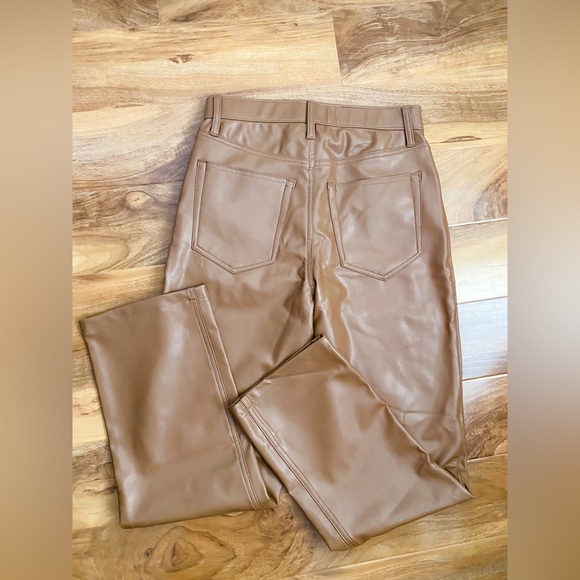 Abercrombie & Fitch 90’s Straight Ultra High Rise Tan Vegan Leather Pants 28 6S - Picture 6 of 10